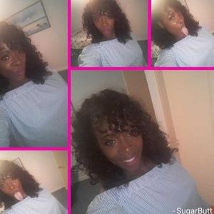 Meet your Posher, Monica